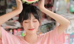 娱乐吃瓜头像女生可爱,揭秘娱乐圈可爱吃瓜女生的魅力瞬间
