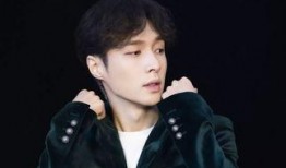 张艺兴恋情娱乐大爆料,娱乐圈新恋情风暴来袭